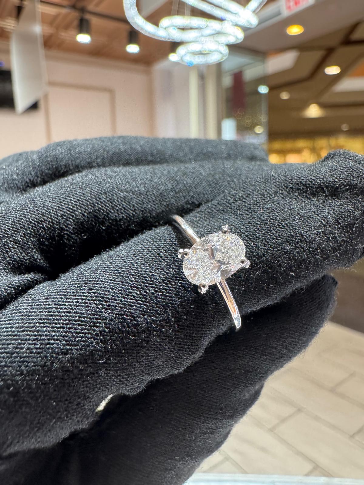 Oval Shape Lab-Grown Diamond Ring