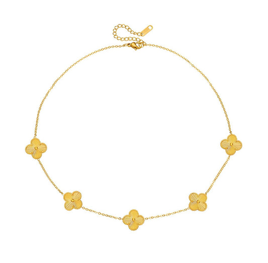 Gold clover necklace