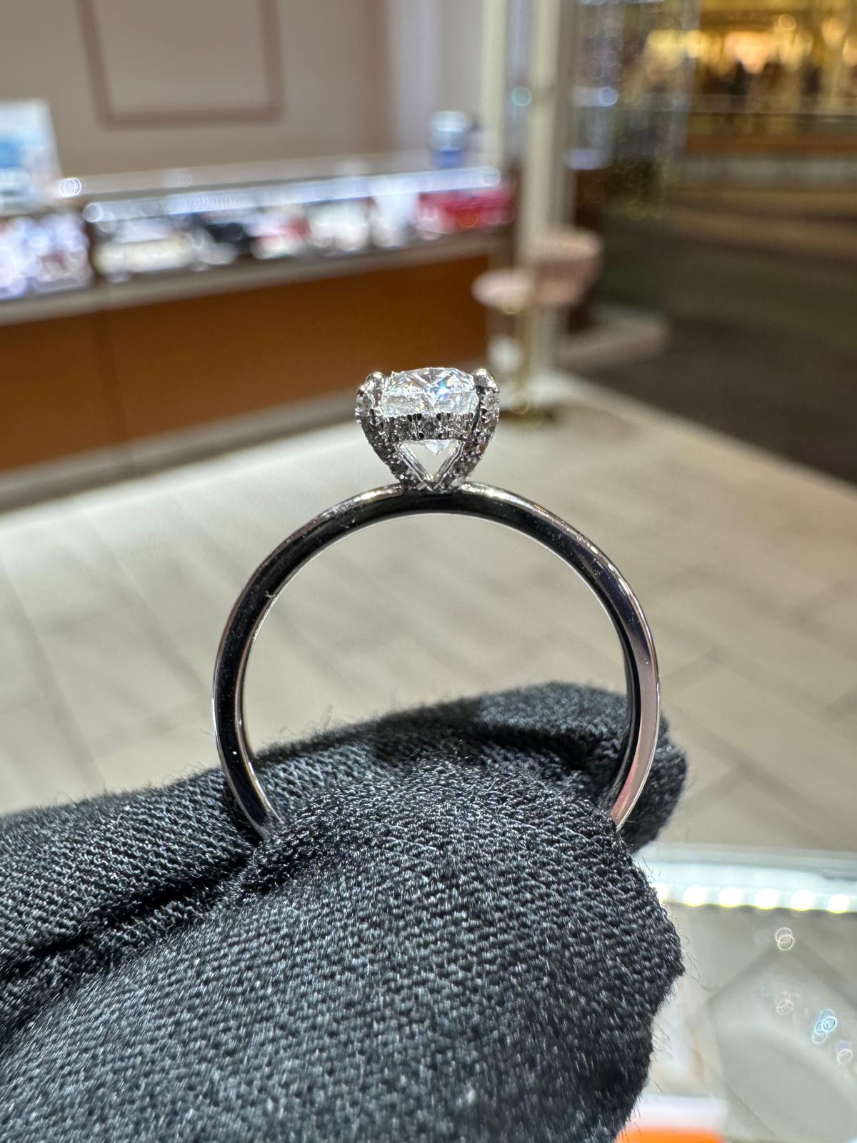 Oval Shape Lab-Grown Diamond Ring